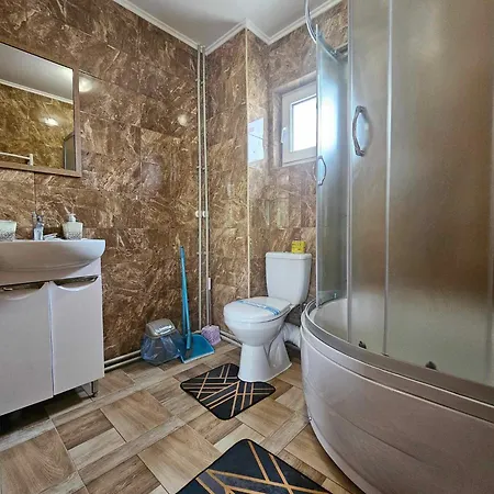 симфонія біля річки чан Apartment Skole