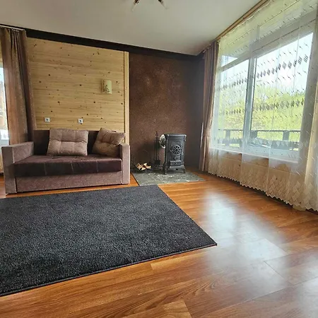 симфонія біля річки чан Skole